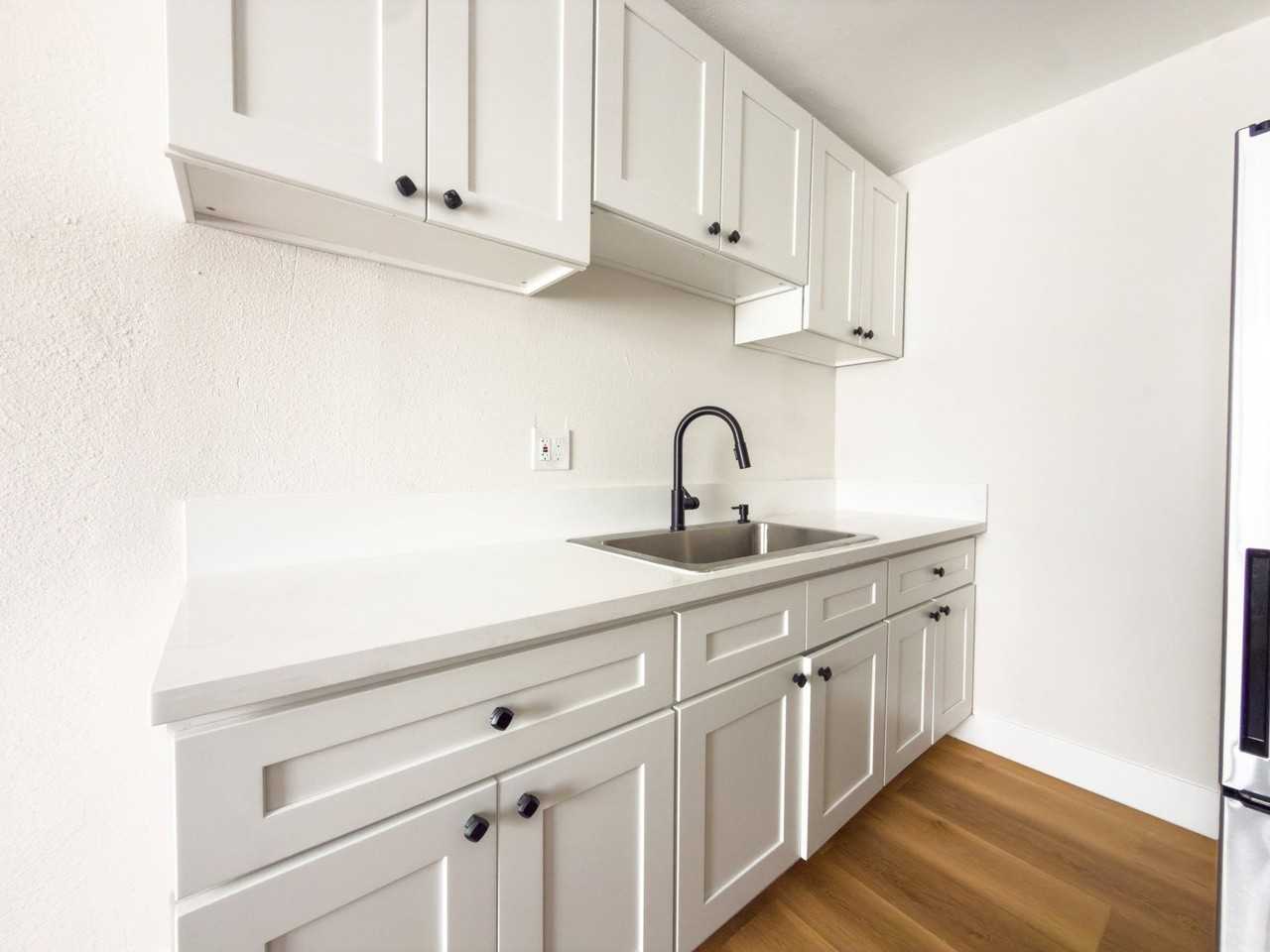 8118 S Western Ave #7A - Photo 6 of 9