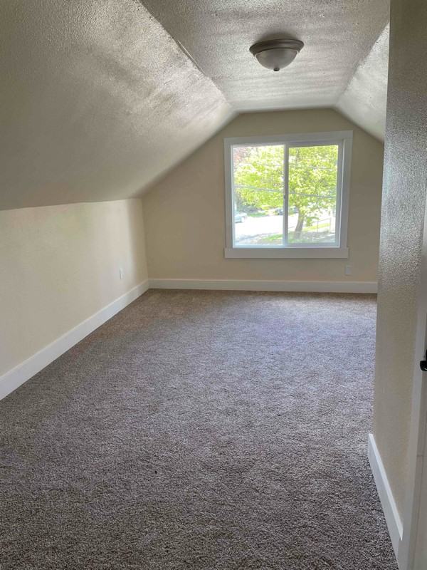 1608 Se Mill St - Photo 4 of 16