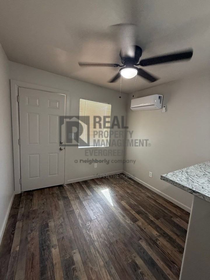 172 N F St #A - Photo 6 of 8