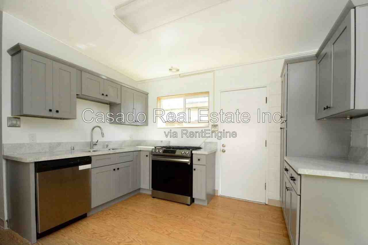 13958 Dunton Dr - Photo 7 of 9