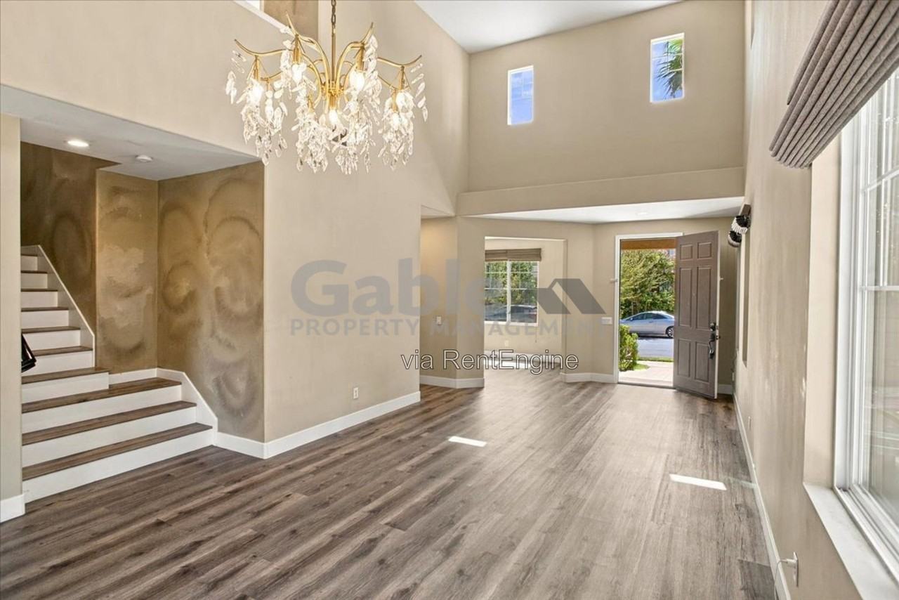 19639 Ellis Henry Ct - Photo 2 of 30