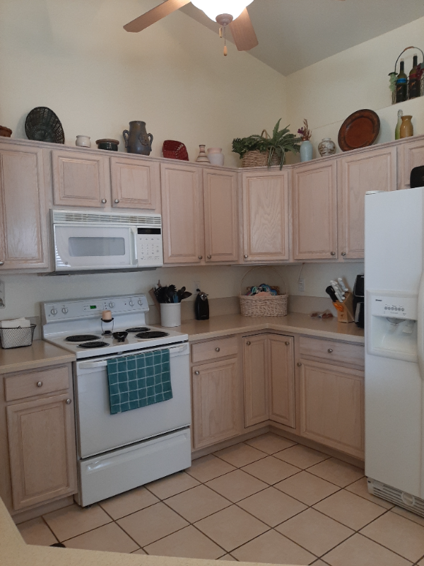 913 Mesa Blvd - Photo 3 of 10