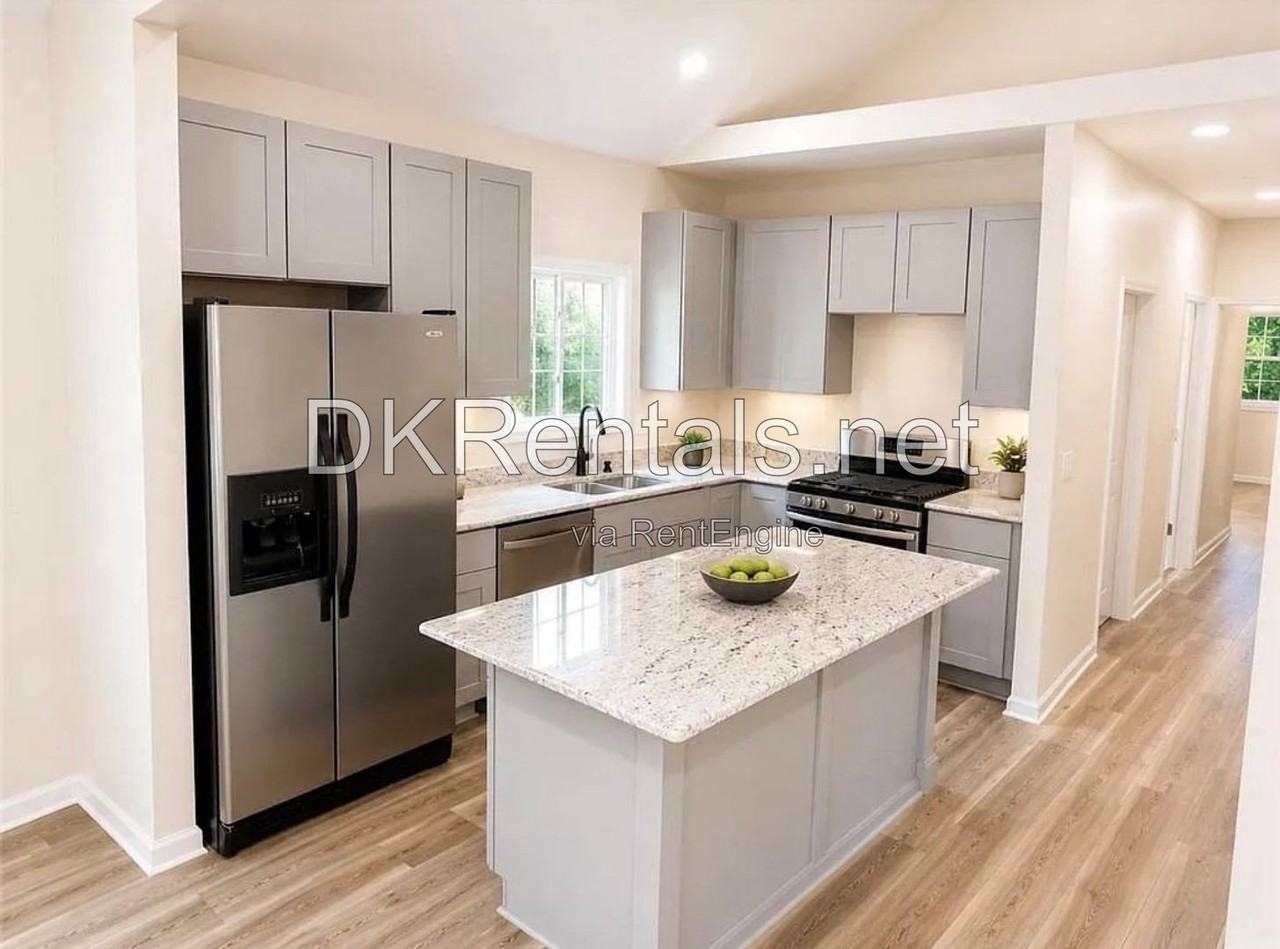 888 Coleman St Sw - Photo 3 of 12