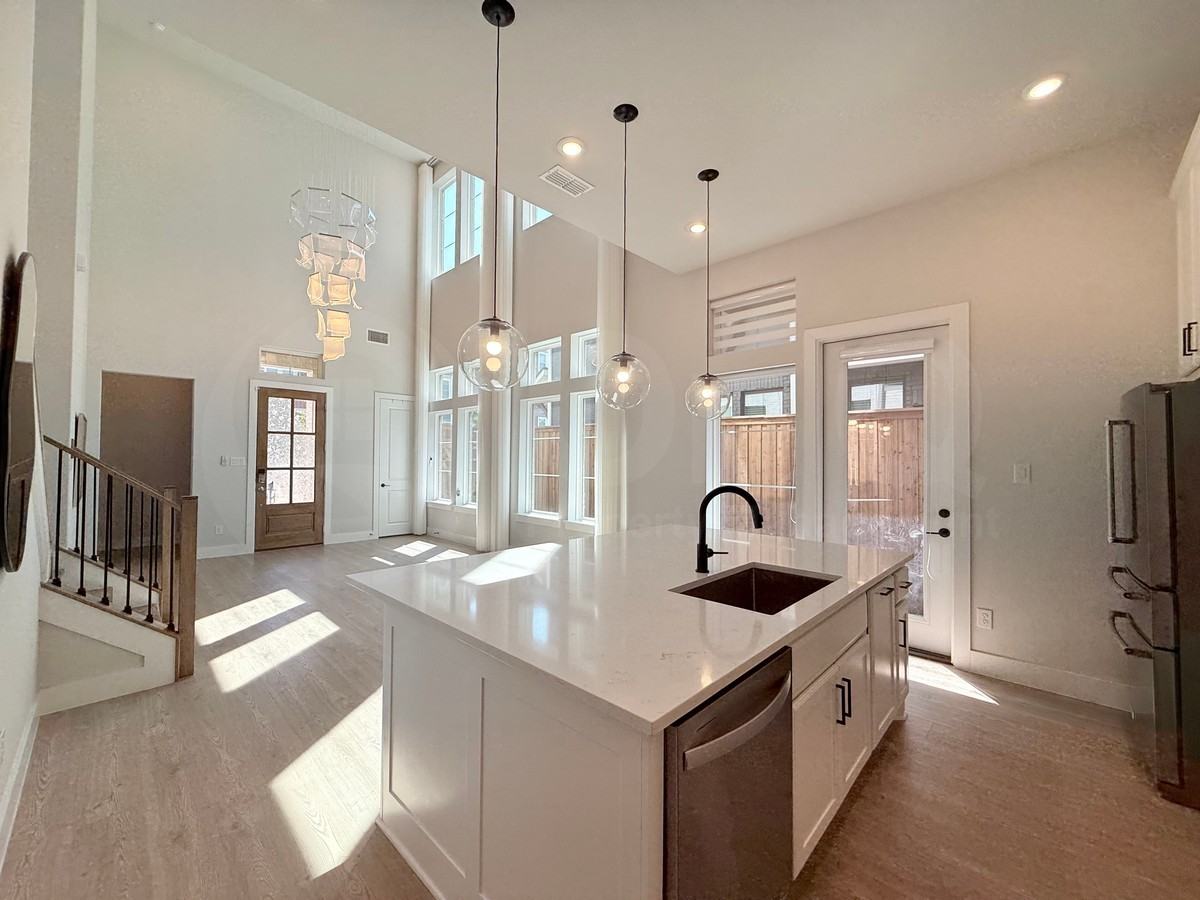 12035 Brubaker Dr - Photo 6 of 24