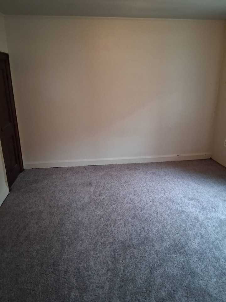 318 Maple St #6 - Photo 6 of 16