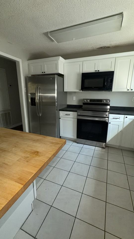 18800 Canoebrook Ln - Photo 4 of 10