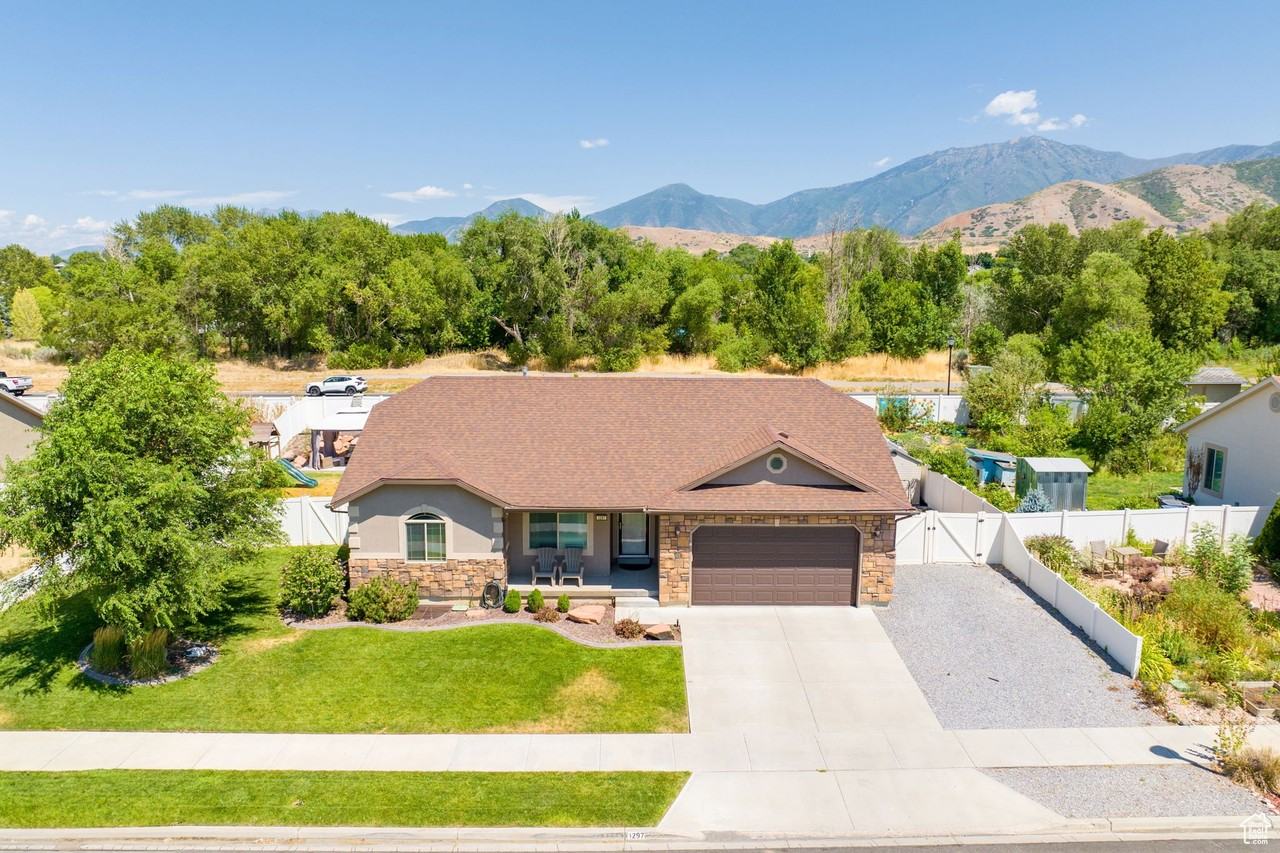 1297 Sw - Photo 2 of 35