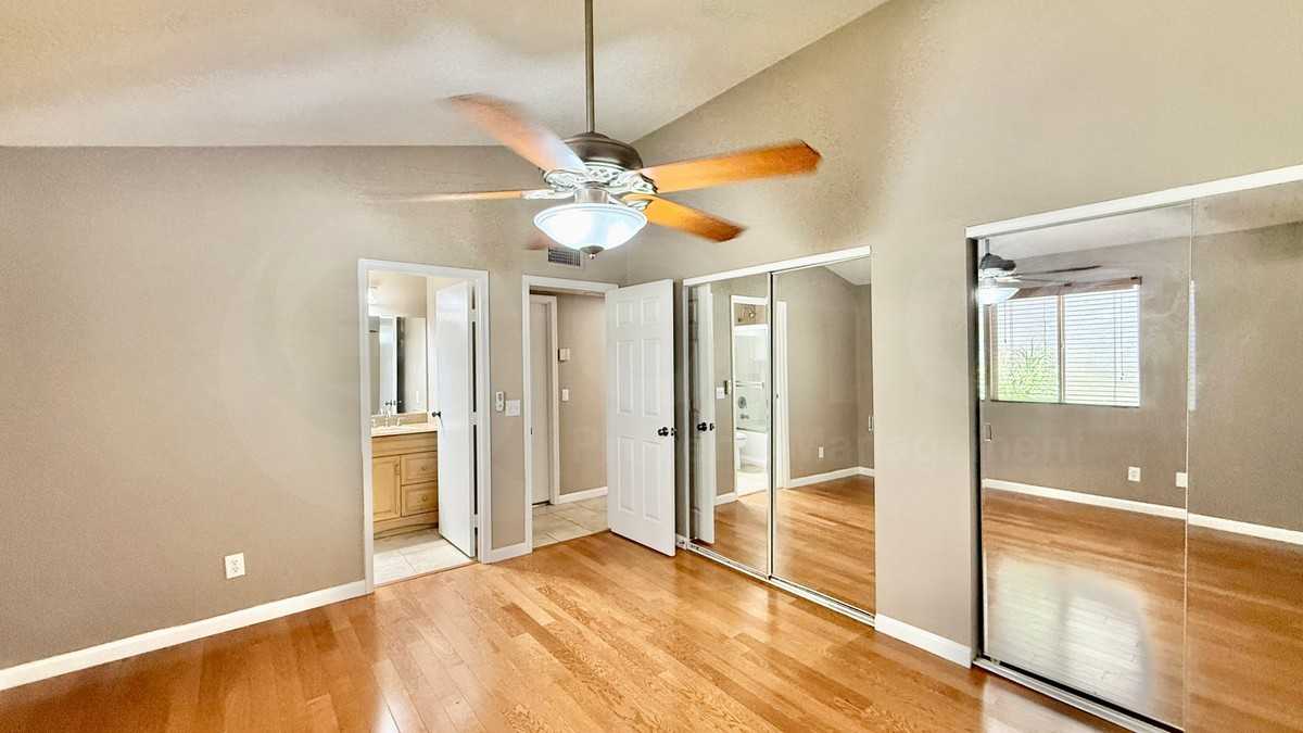169 S Criss St - Photo 7 of 14