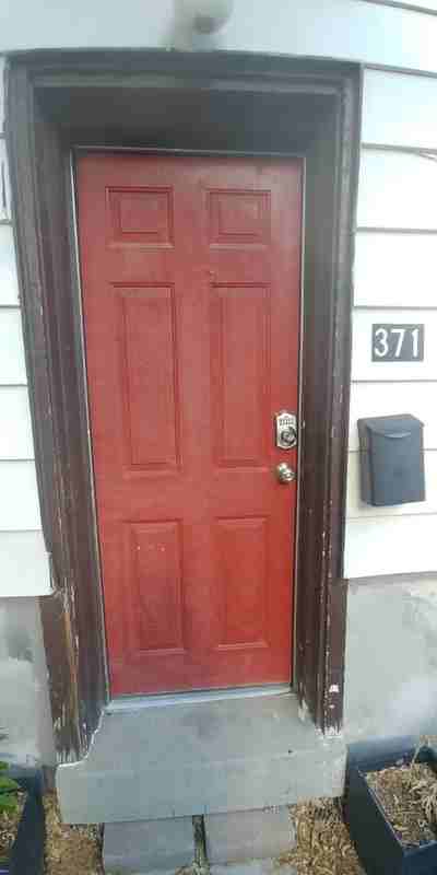 371 E Roosevelt Ave #1