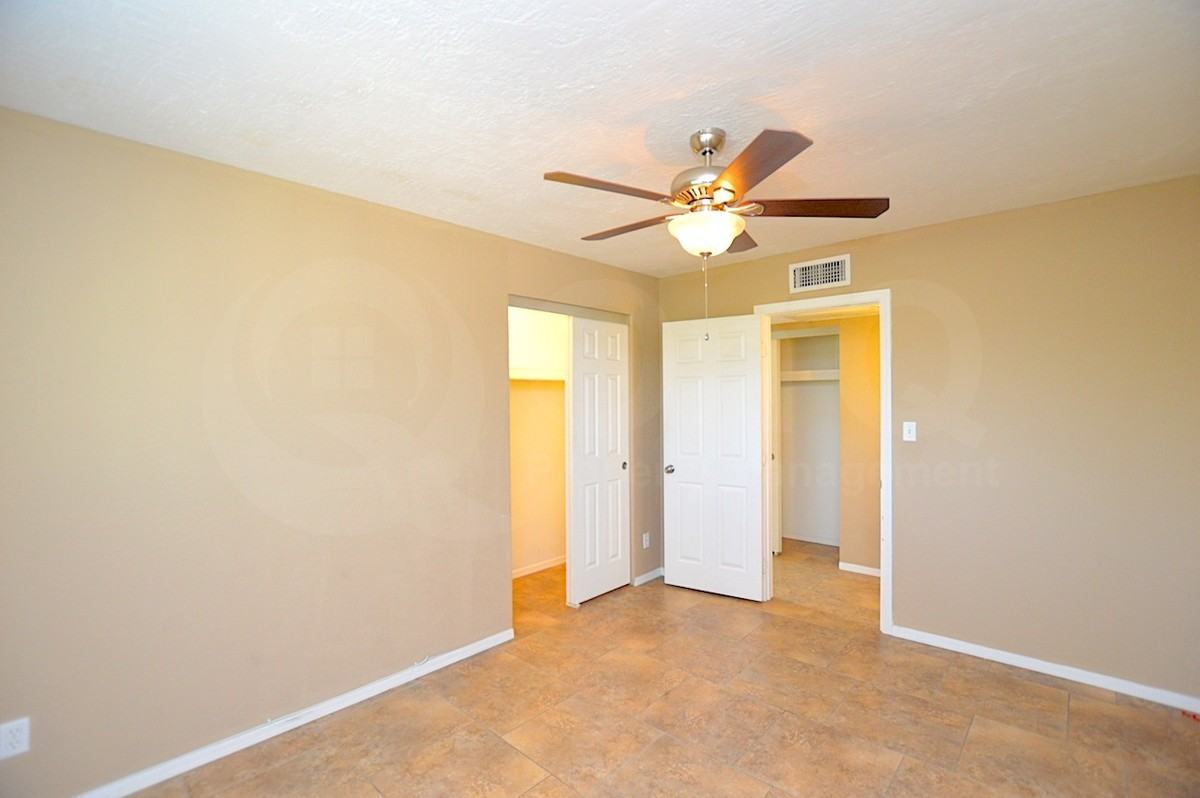 7218 E Belleview St #1 - Photo 3 of 14