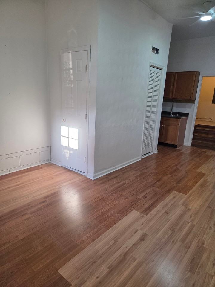 1203 Tatem Ave - Photo 4 of 10