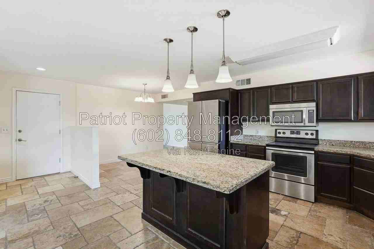 1275 W Del Rio St - Photo 3 of 41