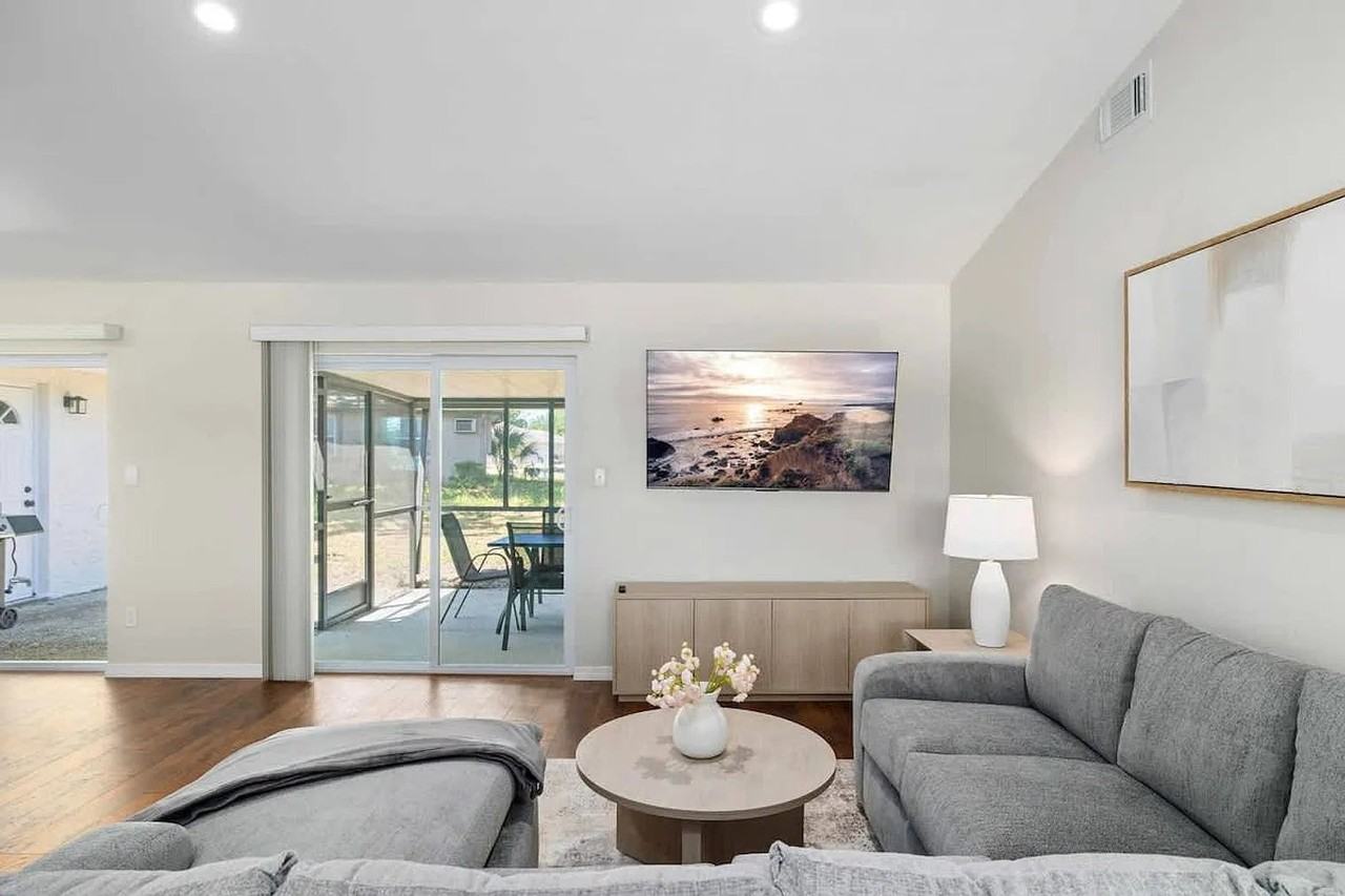 1941 Tidewater Ct - Photo 4 of 16
