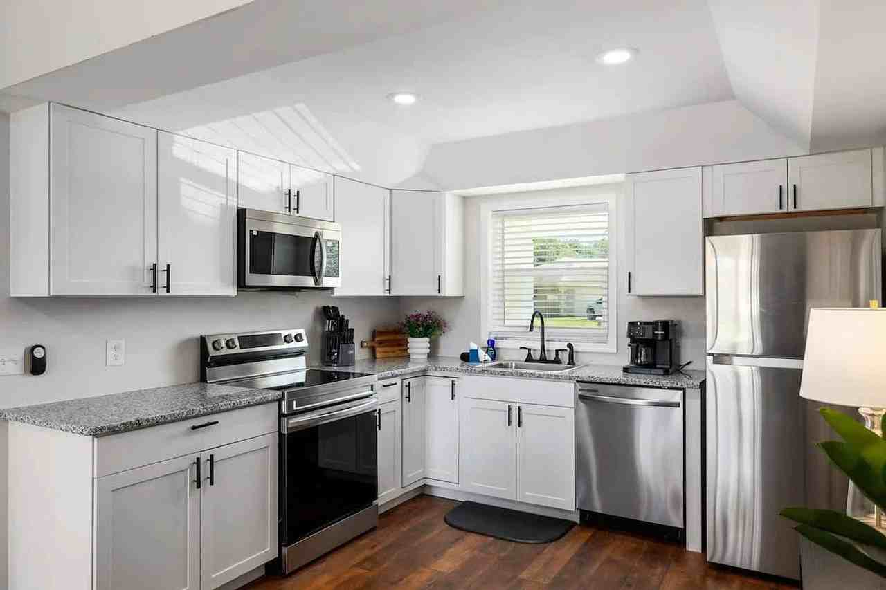 1941 Tidewater Ct - Photo 6 of 16