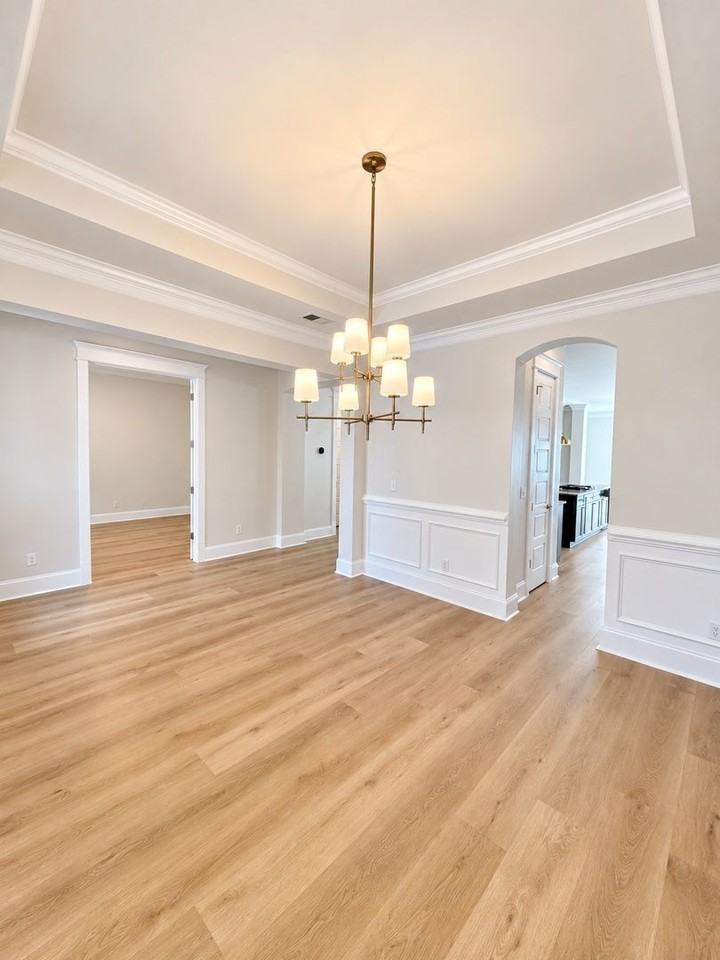 2620 Augustus St - Photo 5 of 32