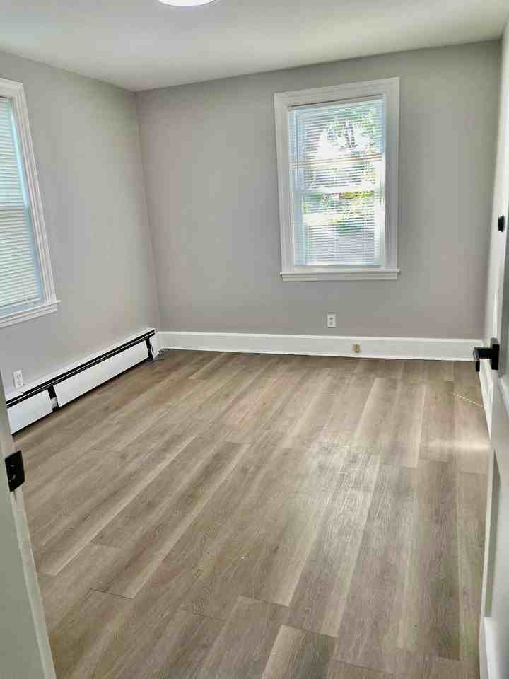 60 Howard St #1 - Photo 5 of 8