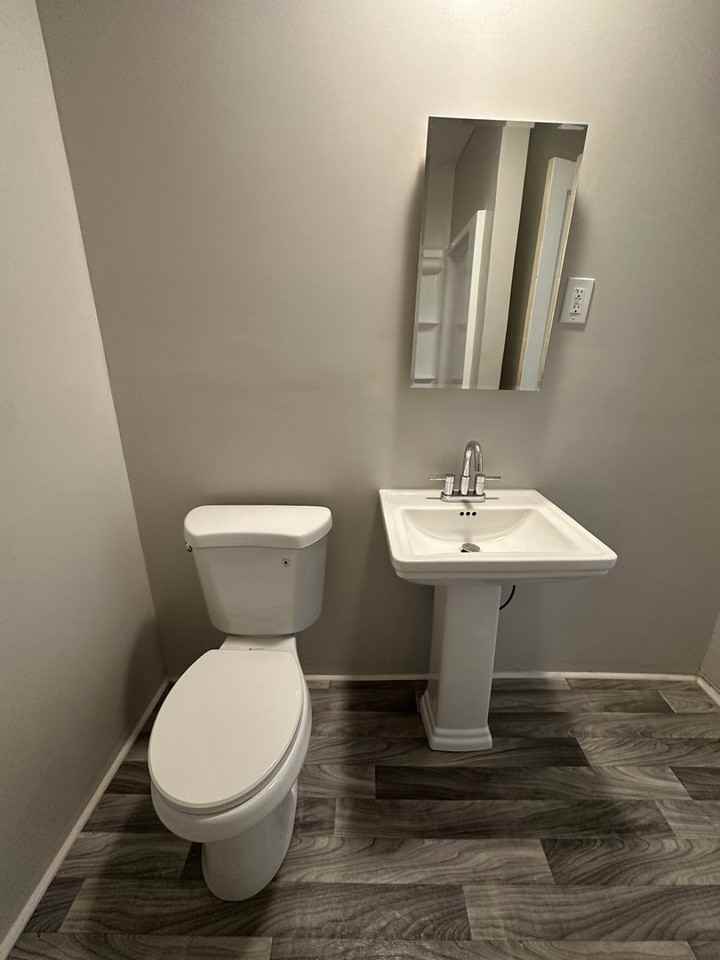 943 Cole St #1 - Photo 5 of 9