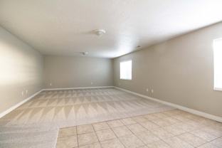 8236 S Pin Oak Dr - Photo 1 of 1
