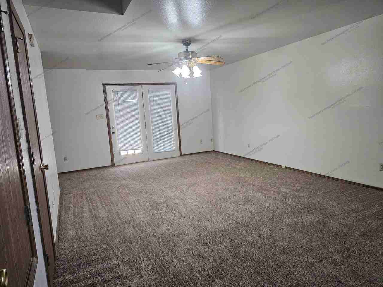 2209 Fayetteville Rd #12 - Photo 4 of 20