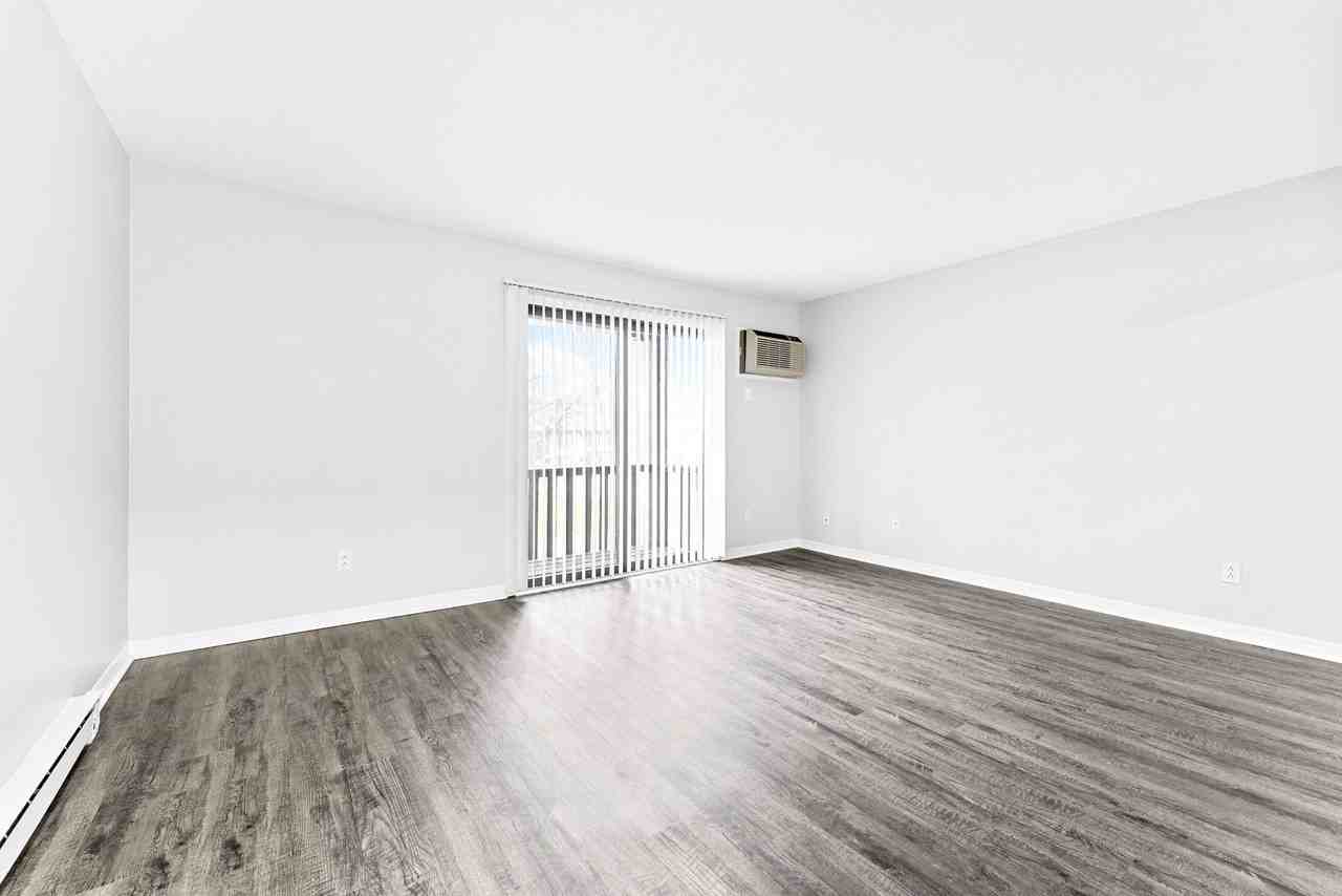 5943 Walnut Cir #E10 - Photo 5 of 13