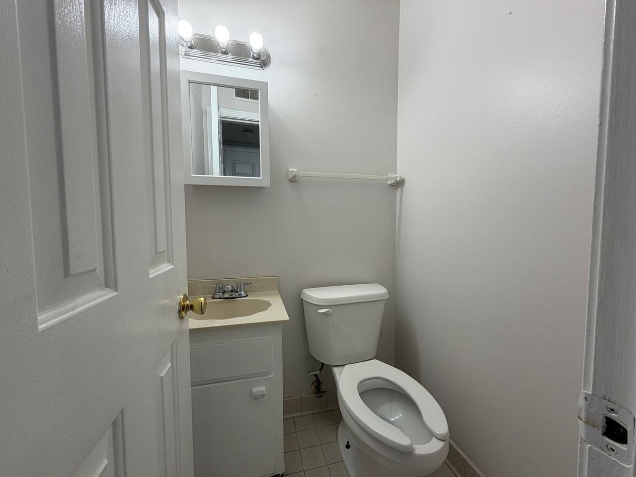 3408 Clingstone Way - Photo 4 of 11