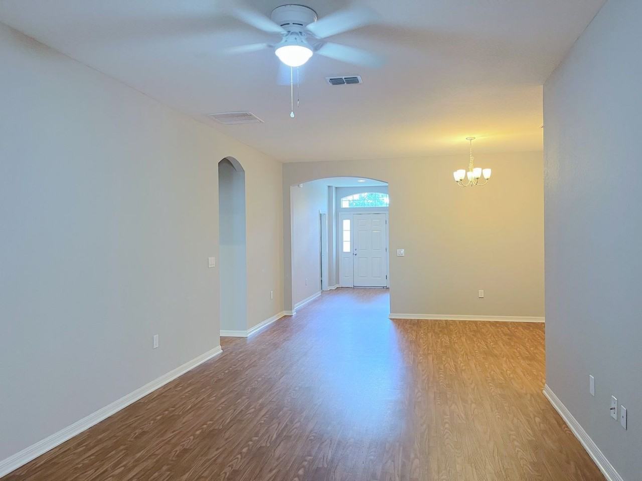 481 Pheasant Dr - Photo 4 of 36