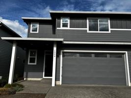 featured image of 1054 Ne Regan Hill Loop #MAIN