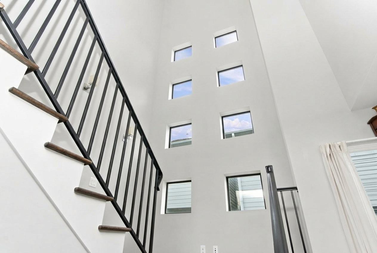 2505 Webster St - Photo 5 of 20