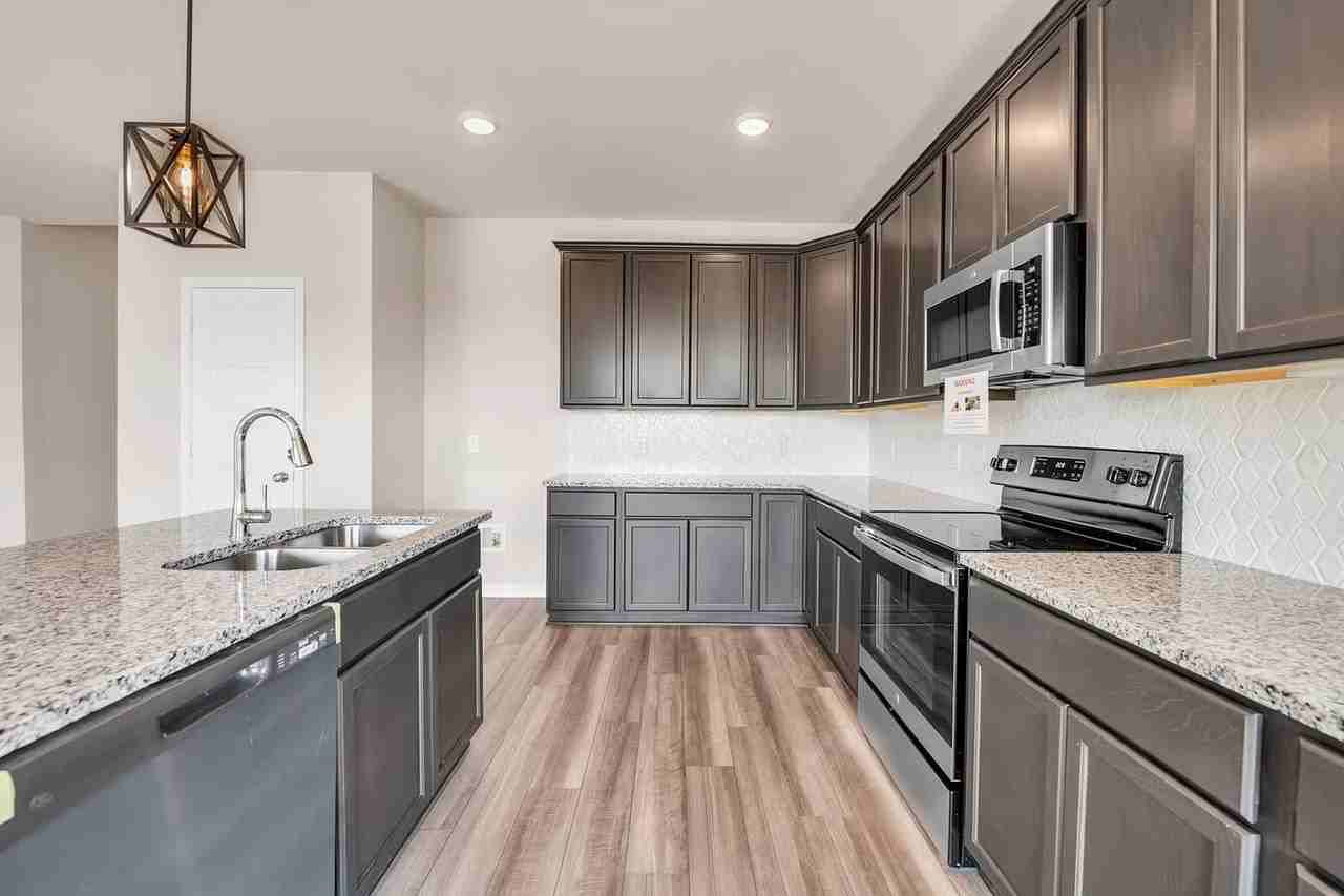 10104 Bethlehem Ct - Photo 3 of 13