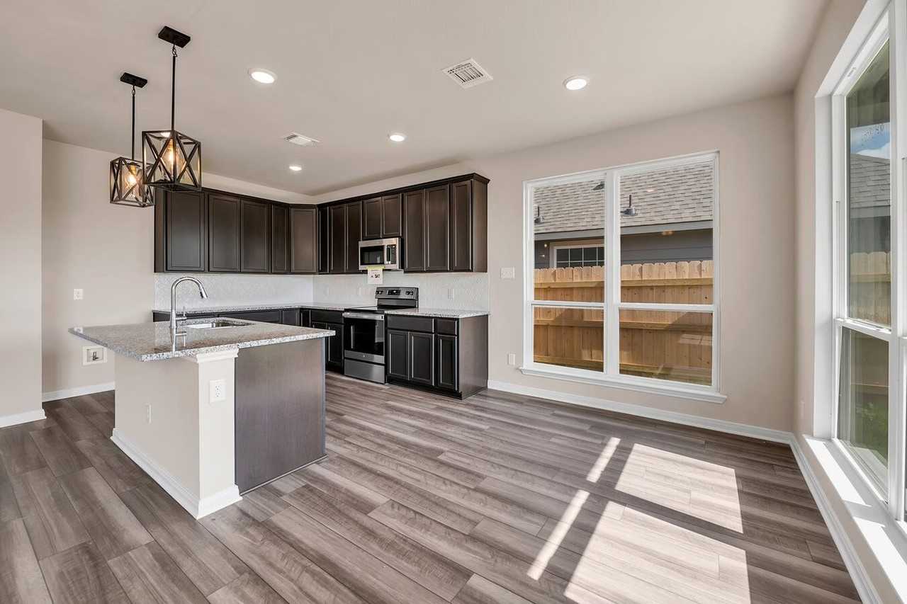 10104 Bethlehem Ct - Photo 4 of 13