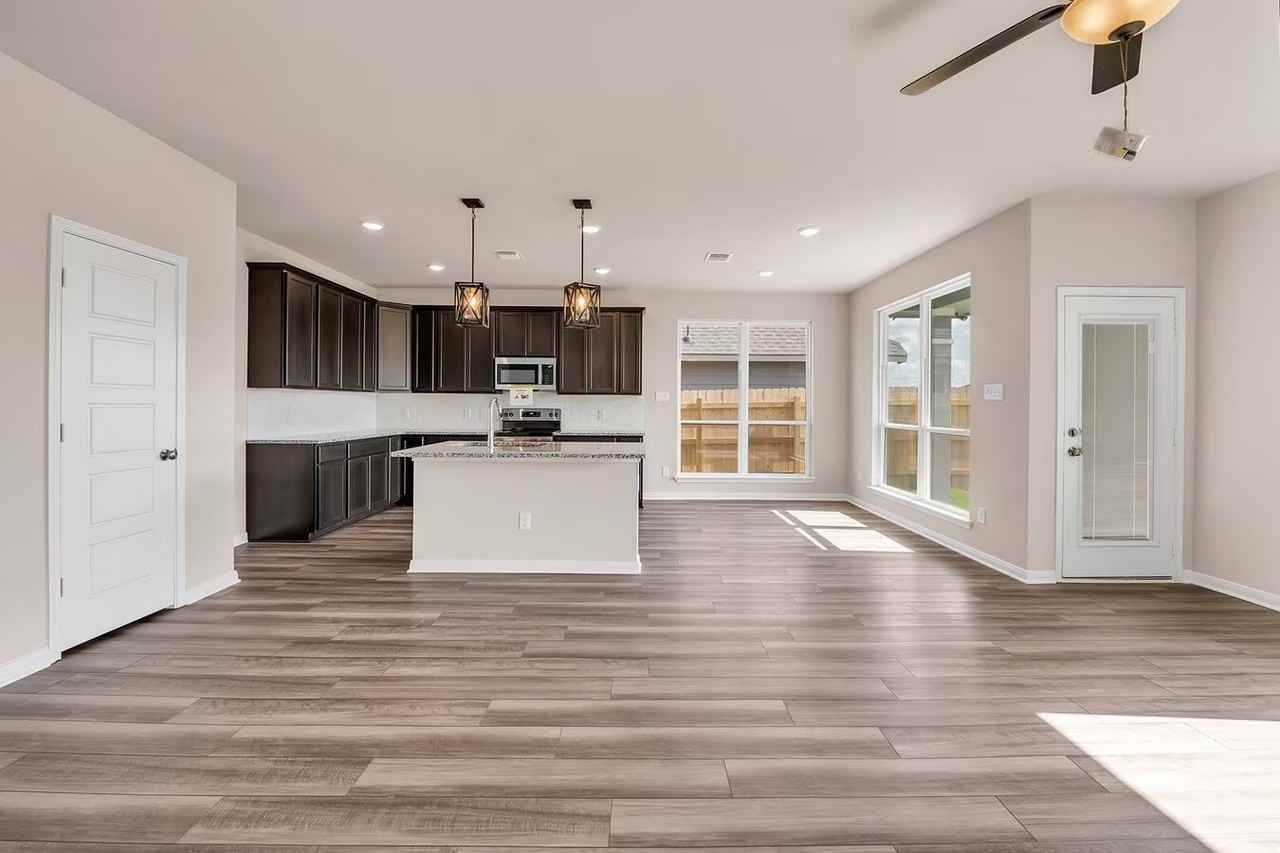 10104 Bethlehem Ct - Photo 5 of 13