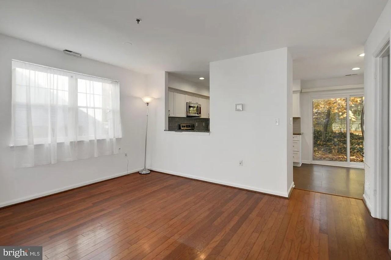 505 Mcmanus Way - Photo 3 of 20