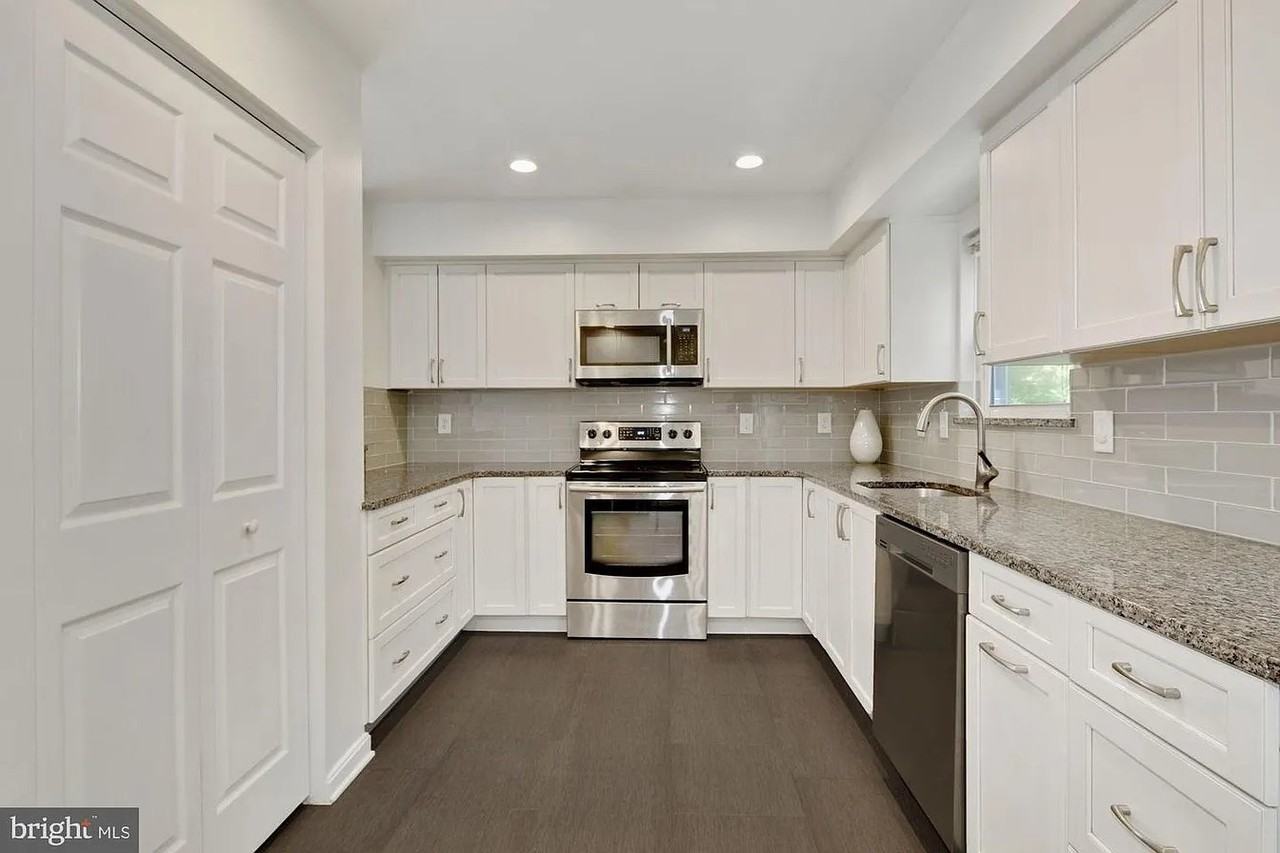 505 Mcmanus Way - Photo 5 of 20
