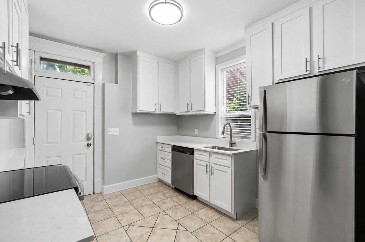 1638 N 4th St - Photo 2 of 41