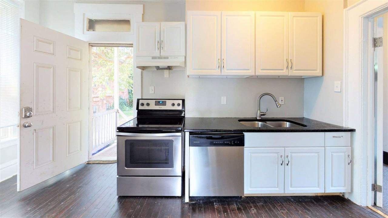 1621 N 4th St - Photo 4 of 13