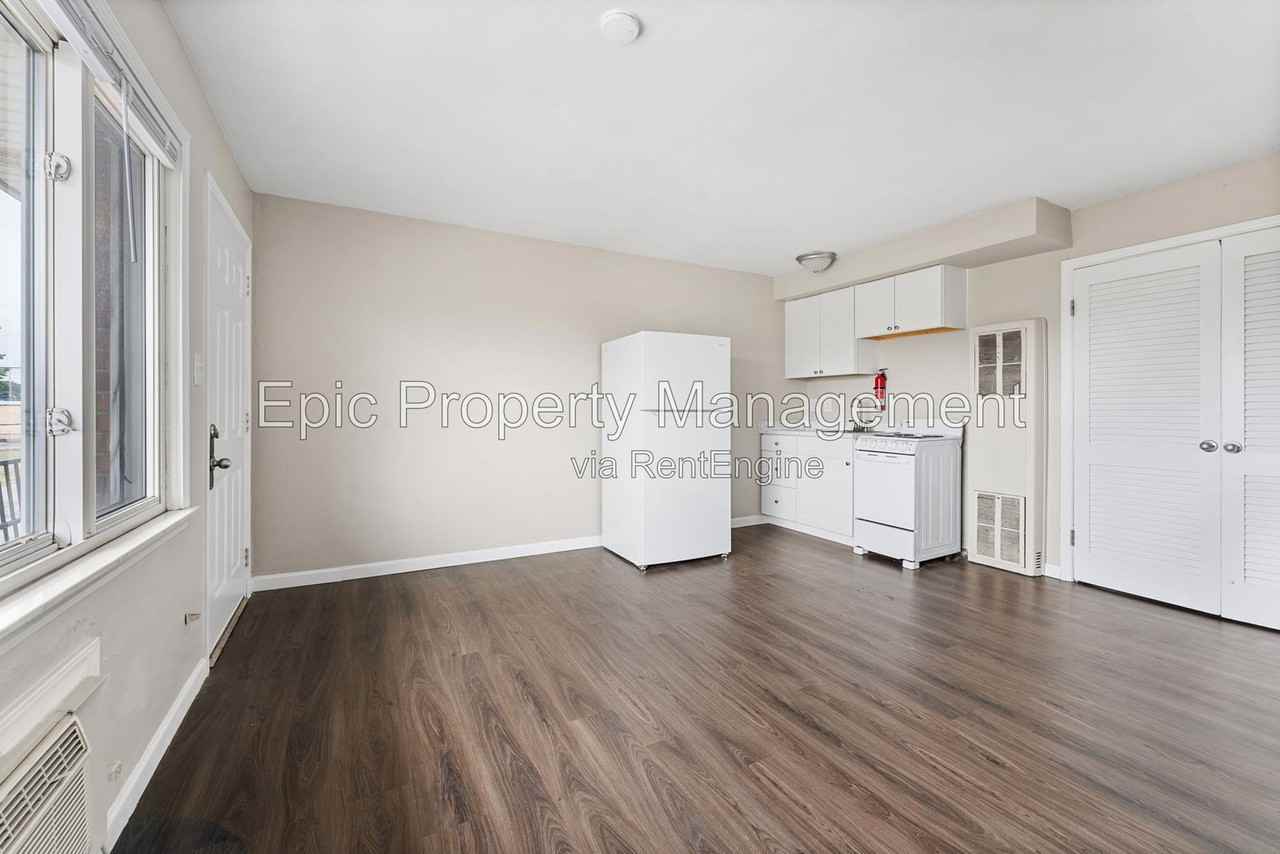 4255 7th St #5 - Photo 6 of 9