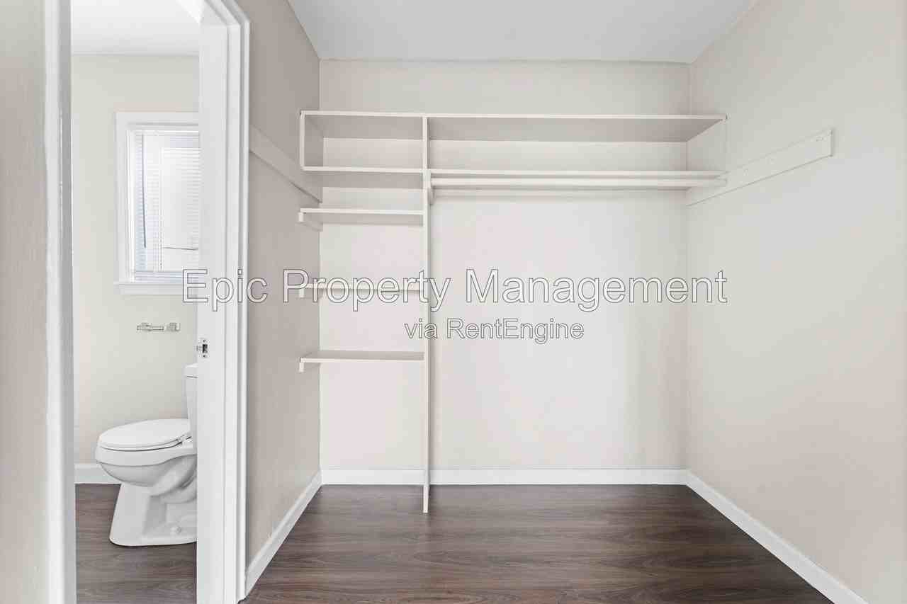 4255 7th St #5 - Photo 7 of 9