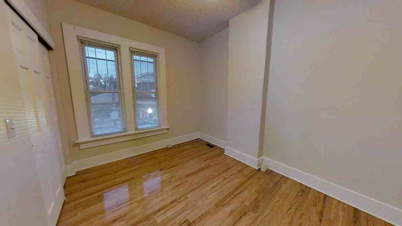 237 E 11th Ave - Photo 7 of 10