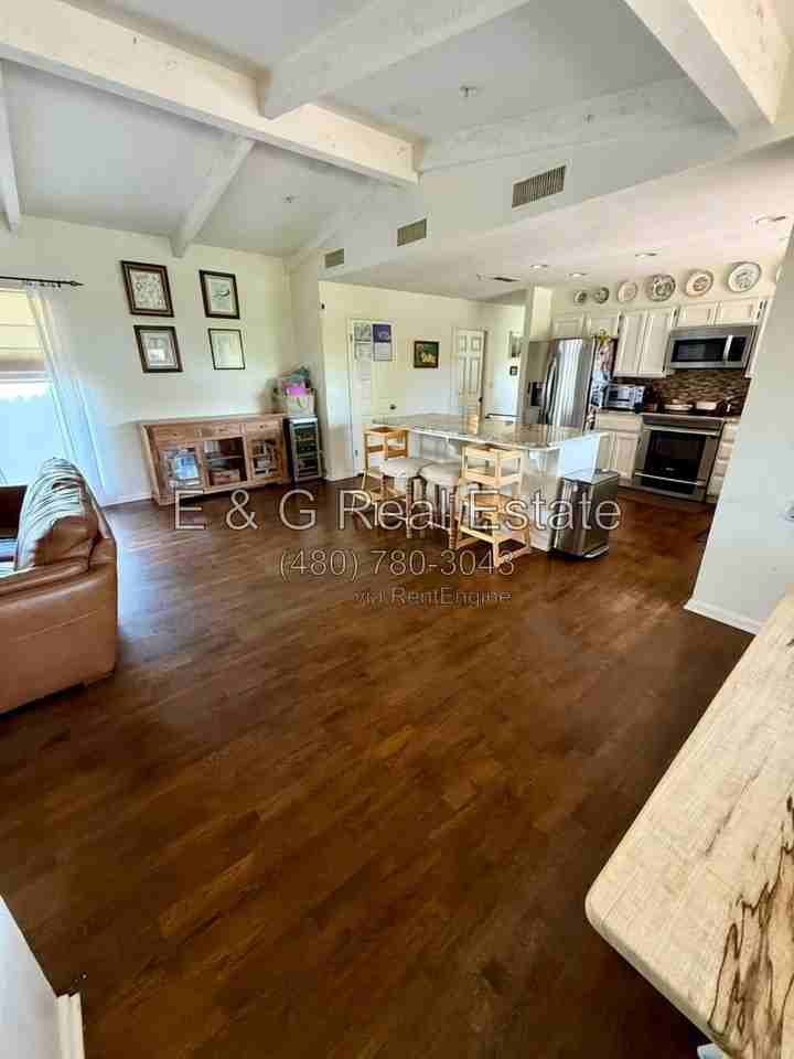 8617 E Larkspur Dr - Photo 6 of 31