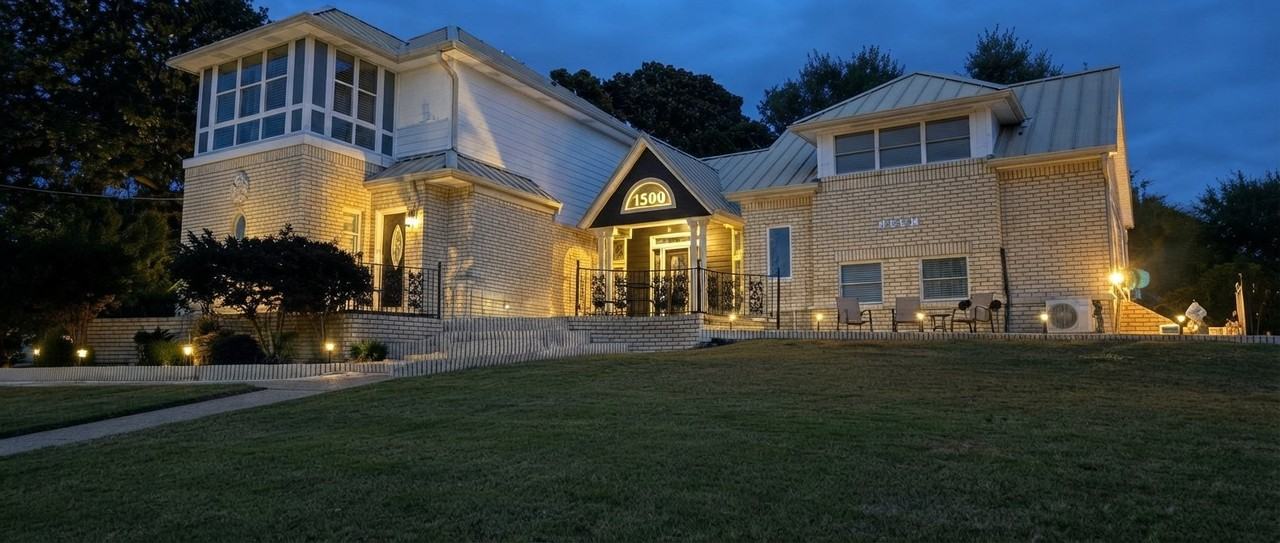 1500 Bayou Blvd #3
