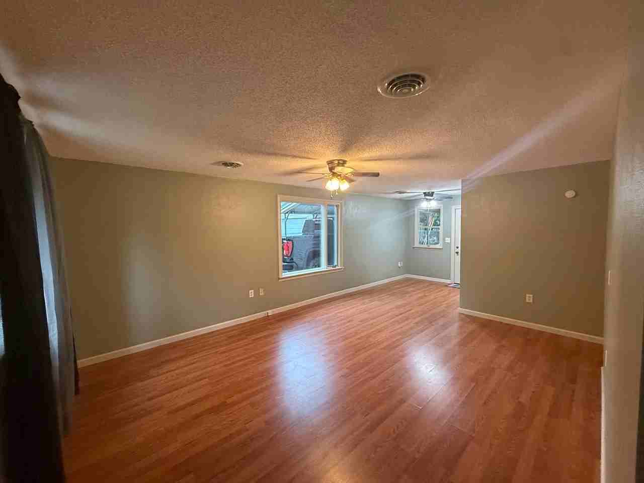 3803 11th Ave - Photo 3 of 10