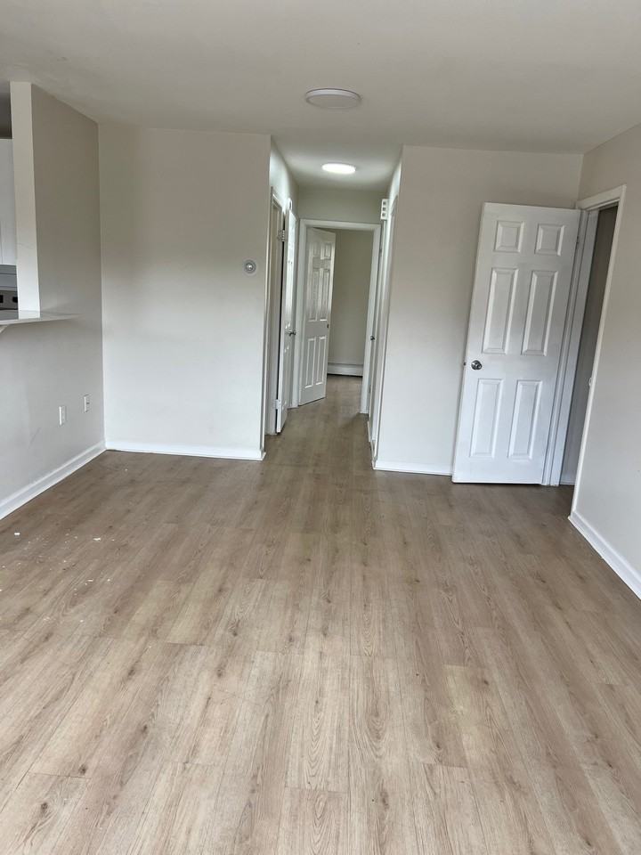 1907 N Missouri Ave #A - Photo 3 of 8
