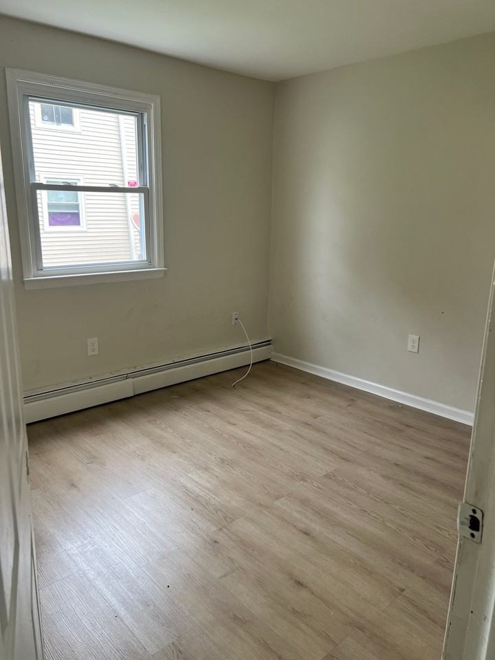 1907 N Missouri Ave #A - Photo 7 of 8