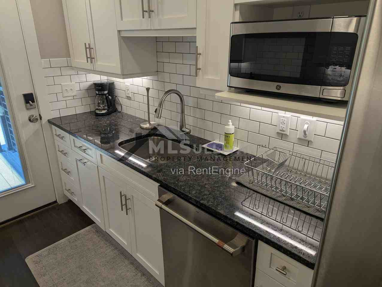144 E Tryon St #2 - Photo 5 of 20