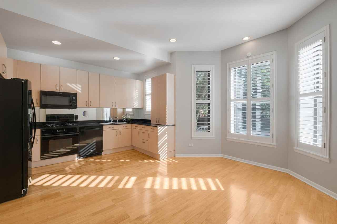 4060 S Ellis Ave #1S - Photo 4 of 19