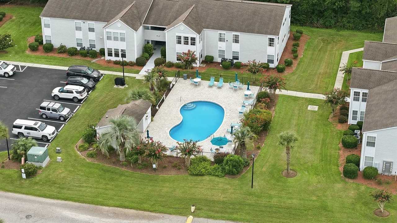 1931 Bent Grass Dr #H - Photo 2 of 18