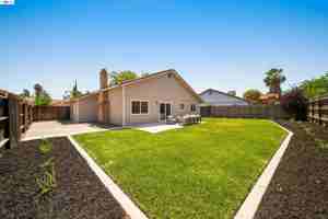 featured image of 2865 Ponte Mira Way