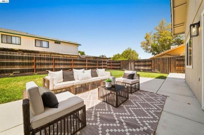 2865 Ponte Mira Way - Photo 7 of 19