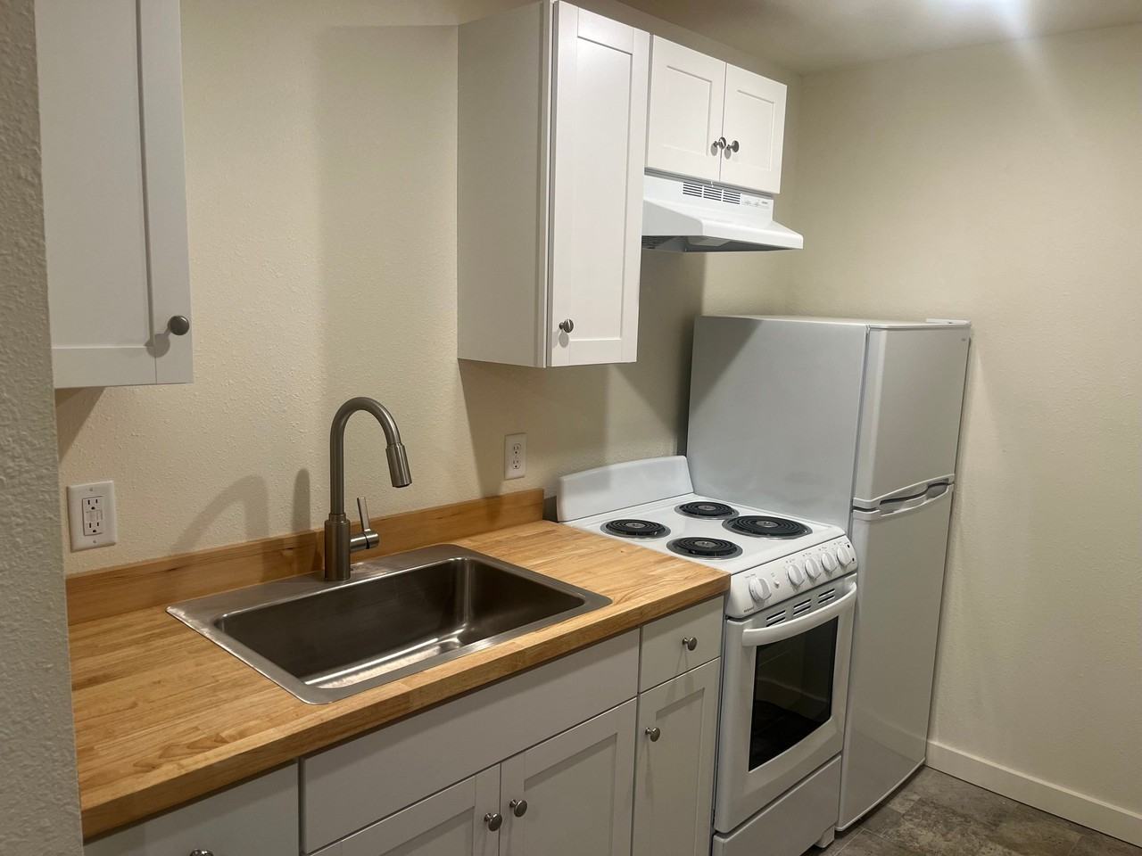 1201Q W Montana St #9 - Photo 5 of 16
