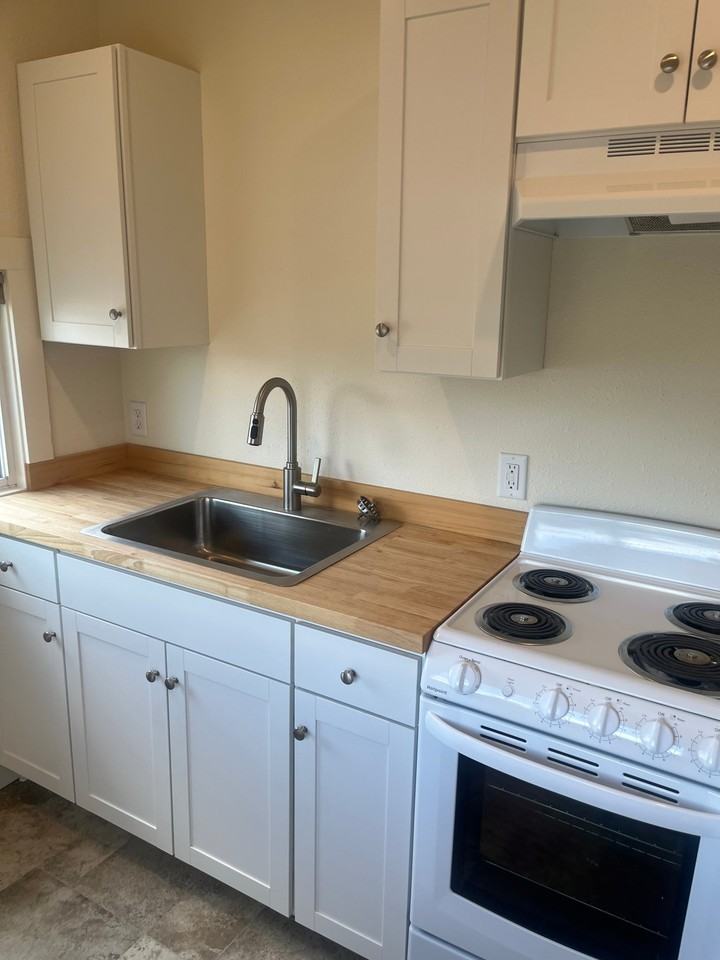 1201Q W Montana St #9 - Photo 6 of 16
